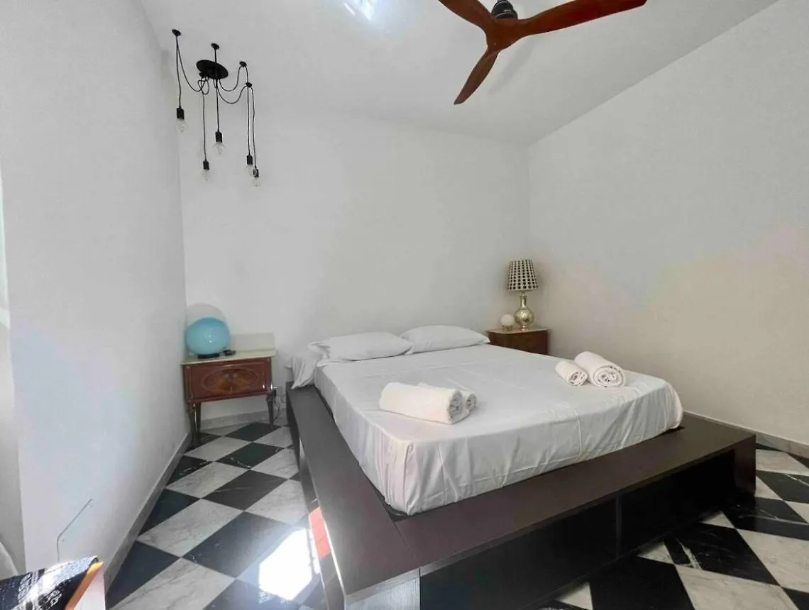Quiet Luminous Flat Historical City Center Fast Wi-Fi Milan 0*,  Italy